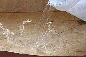 梁河漏水维修 免砸砖防水材料该如何施工